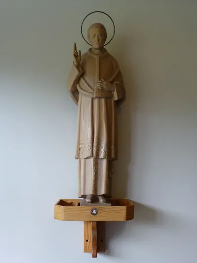 Statue of St. Pius X.