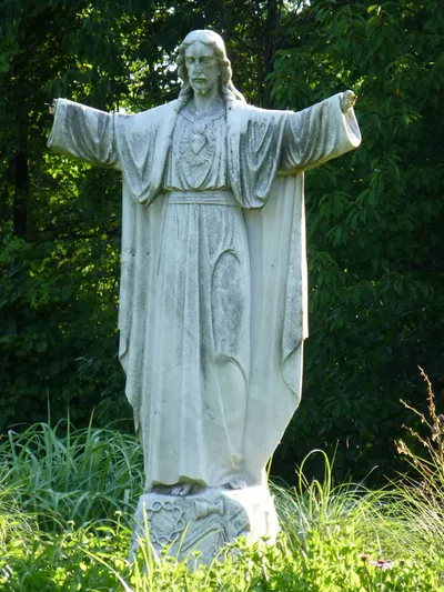 Statue of Christ.