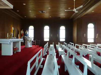 Right transept.
