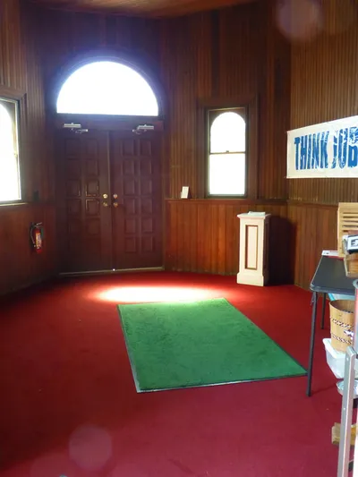 Narthex.