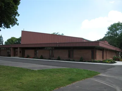 Left side seen from Culver.