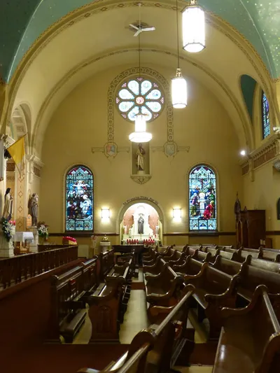 Right transept.