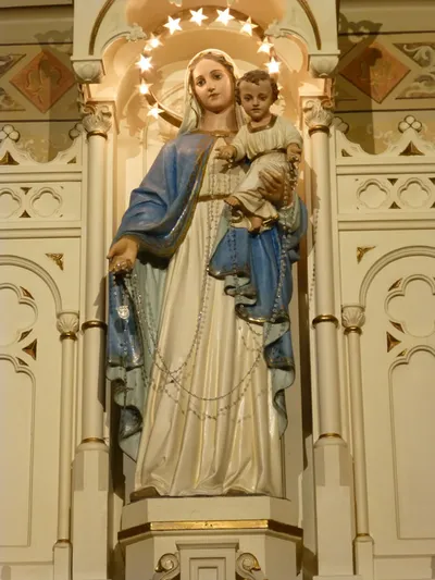 Statue of Our Lady.