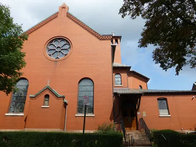 Right transept.