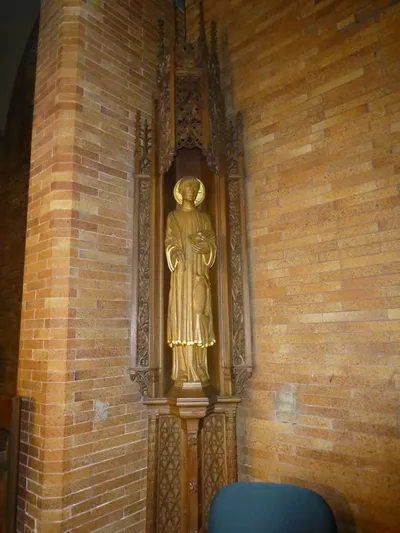 Statue.