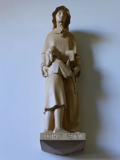 Statue of St. Elizabeth Ann Seton.