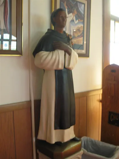 Statue.