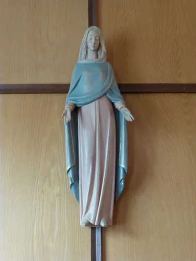 Statue of Our Lady.