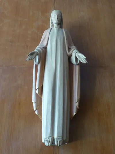 Statue of Christ.
