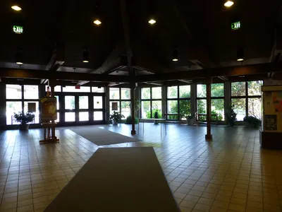 Narthex.